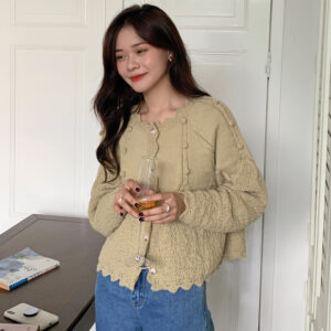 Heavy Industry Crocheted Vintage Cute Age-reducing Handmade Fur Ball Fluted Collar Cardigan Warm Coat Sweater