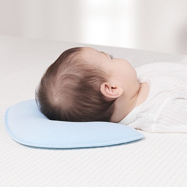 Babykissen-Kopfformung verhindert einen flachen Kopf für Neugeborene – Bild 13